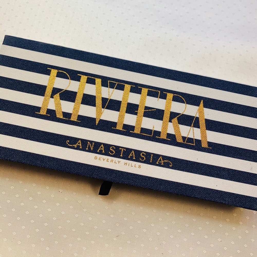 ABH/ Riviera eyeshadow palette/ New